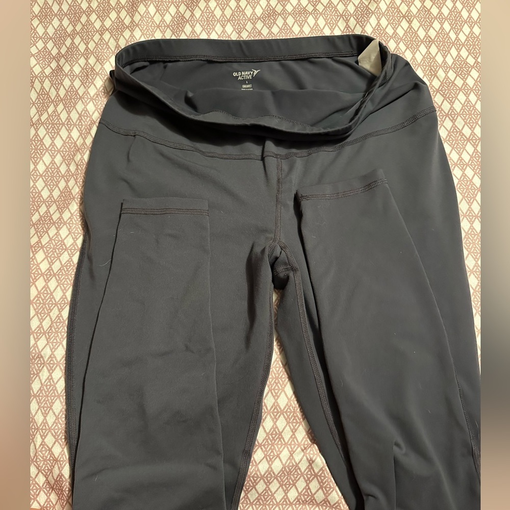 Old Navy Maternity leggings size L